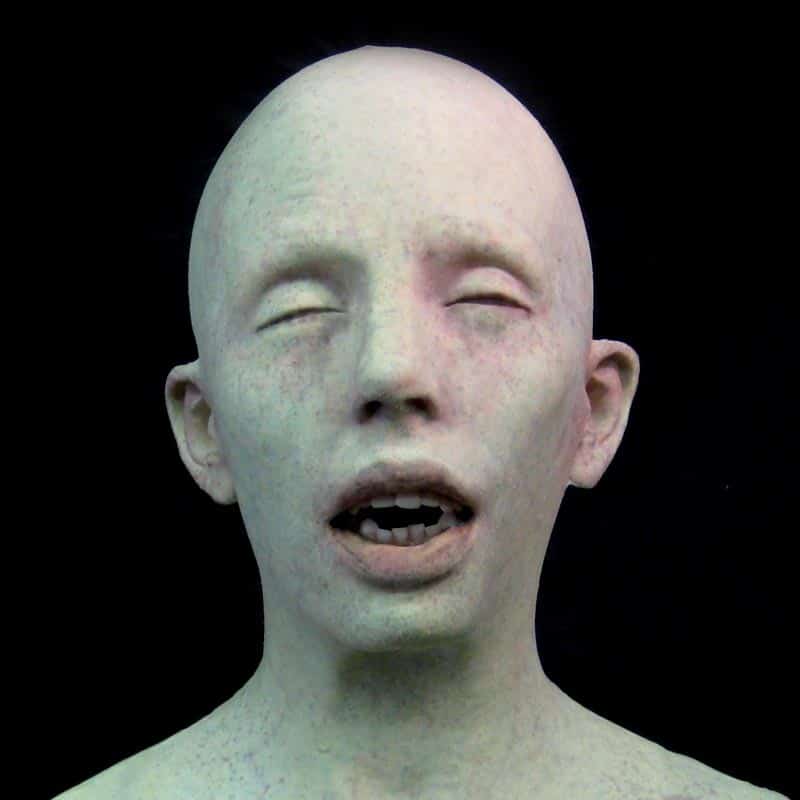 ANNA HEAD-ZOMBIE