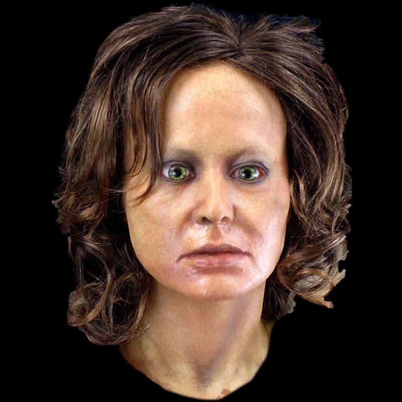 CARLA HEAD-FRESH -w/HAIR