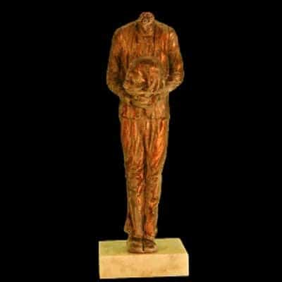 HEADLESS HAUNT AWARD-RUST FINISH