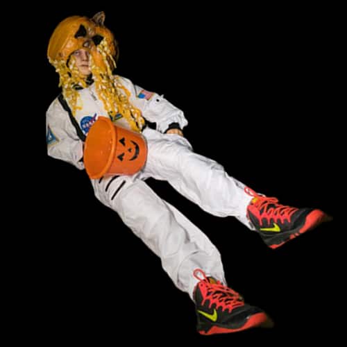 TRICKY TREATER NASA – PUMPKIN SMASHED ON KID HEAD