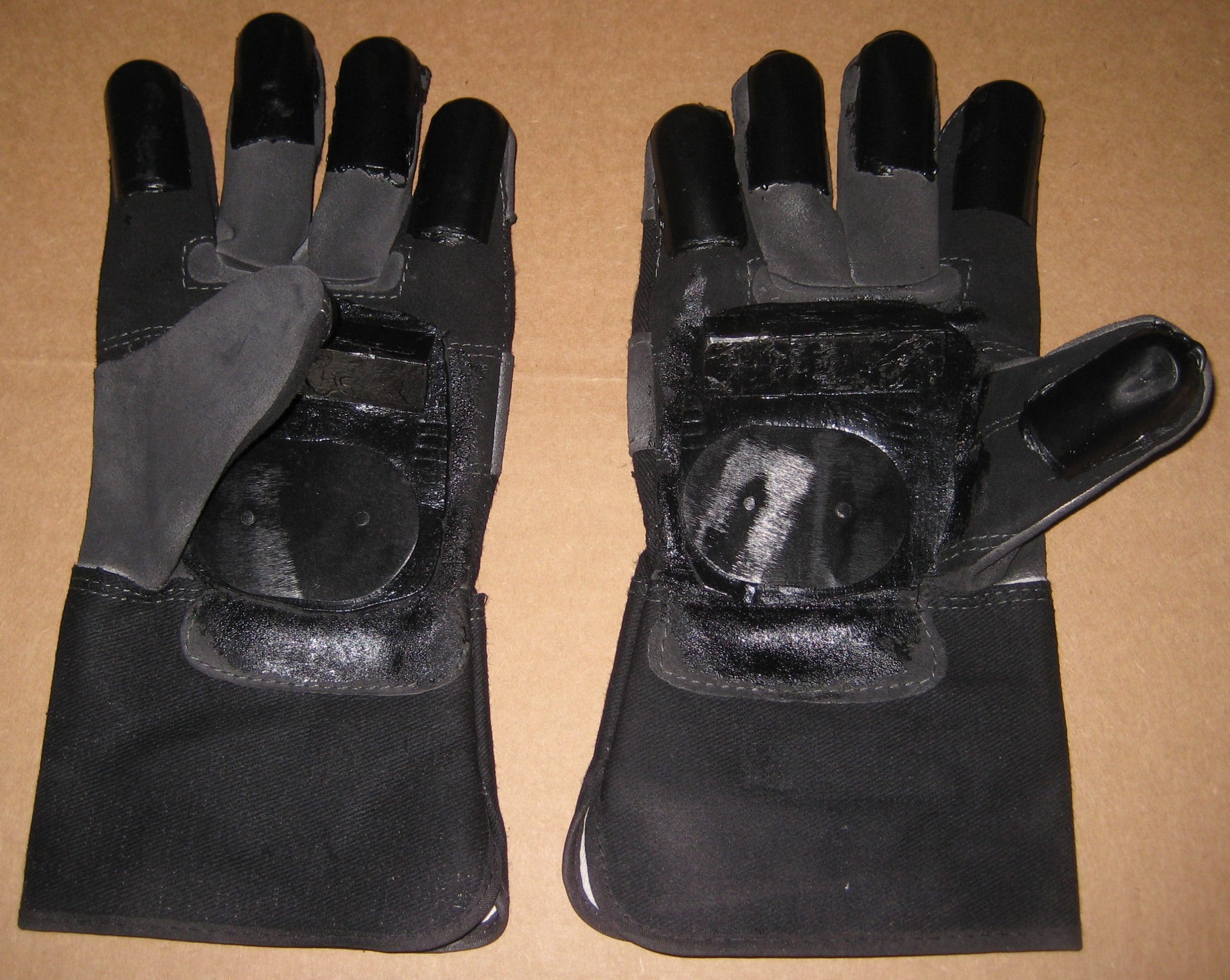 SPARKING GLOVES-1 PAIR